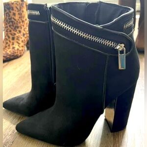NWOT Just Fab booties